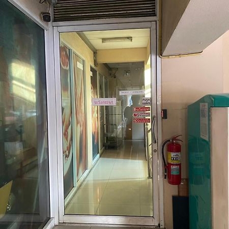 Apartament Ladapan Mansion Nonthaburi Zewnętrze zdjęcie