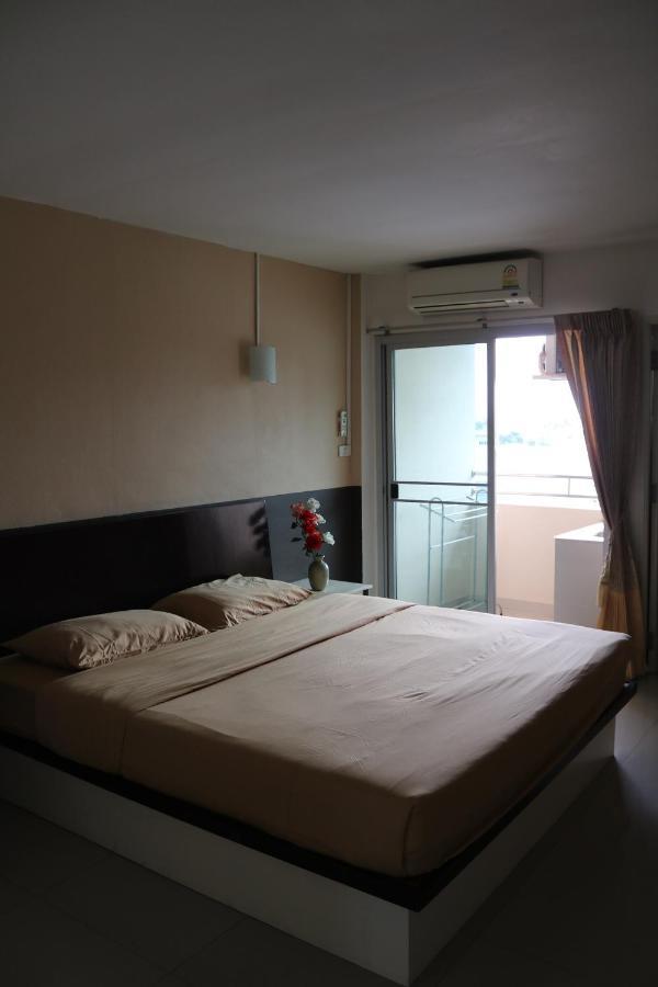Apartament Ladapan Mansion Nonthaburi Zewnętrze zdjęcie